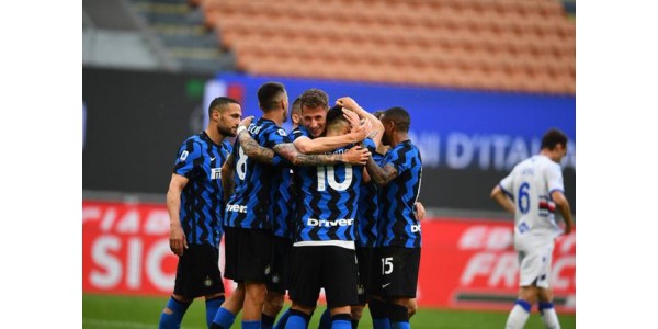 La Juventus e l'Inter hanno vinto ciascuna un trofeo in questa stagione